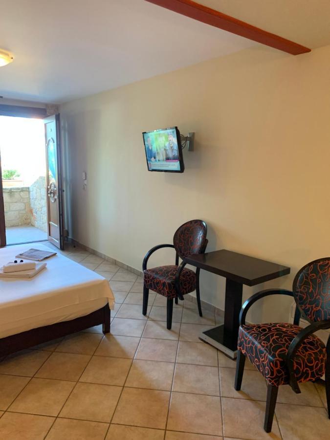 Giannis & Foteini Hotel อาฟิโตส ภายนอก รูปภาพ