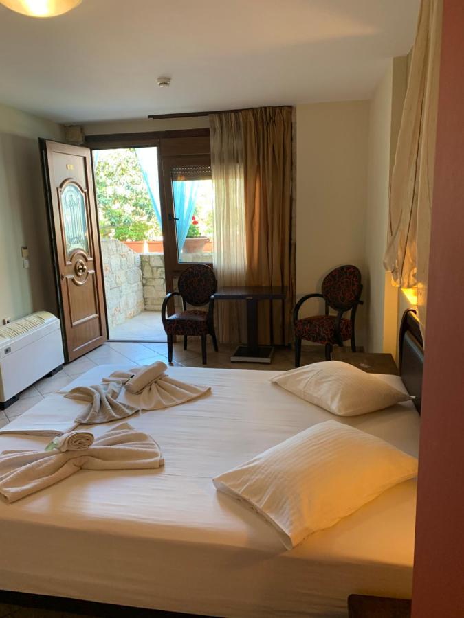 Giannis & Foteini Hotel อาฟิโตส ภายนอก รูปภาพ