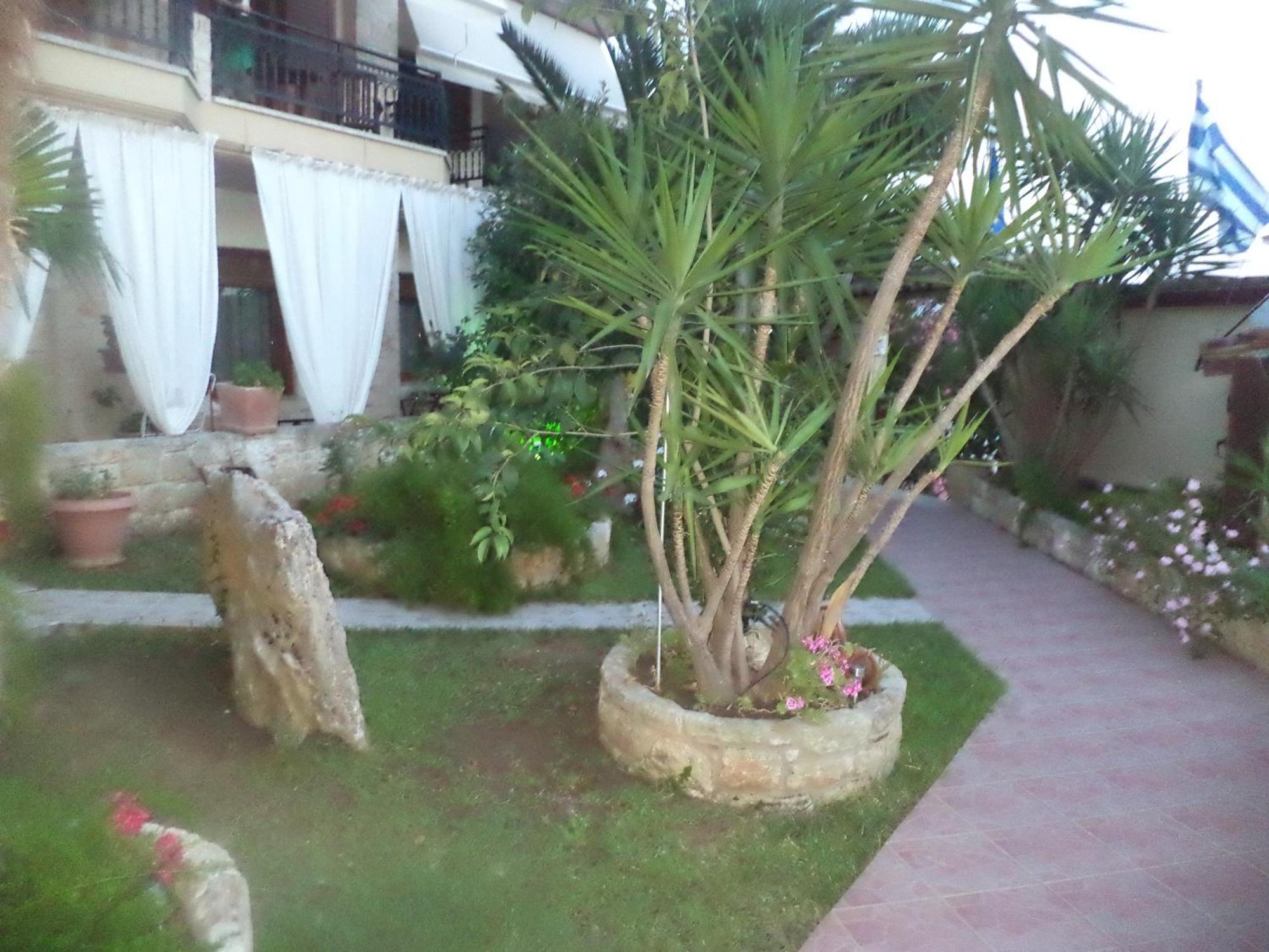 Giannis & Foteini Hotel อาฟิโตส ภายนอก รูปภาพ