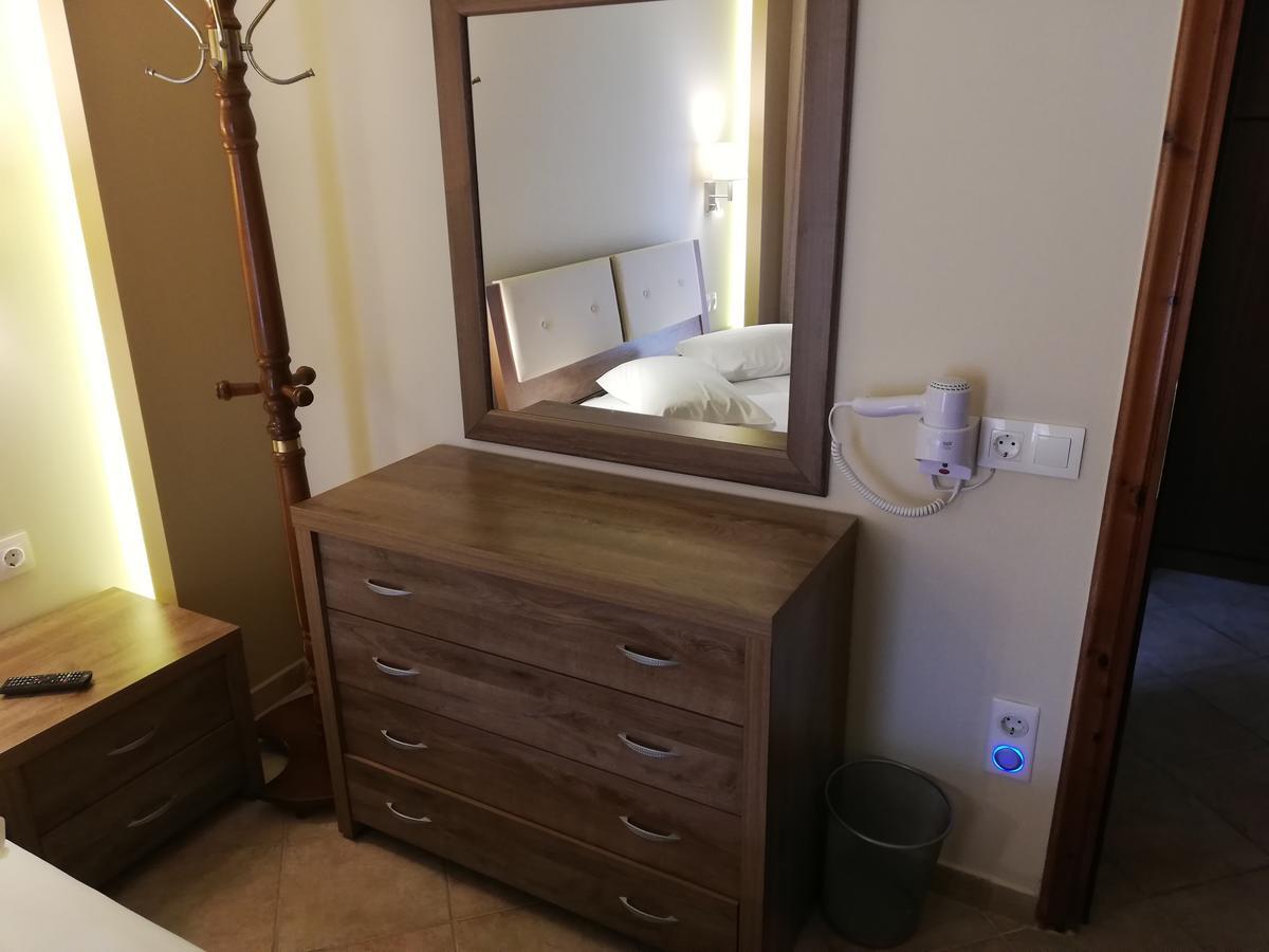 Giannis & Foteini Hotel อาฟิโตส ภายนอก รูปภาพ